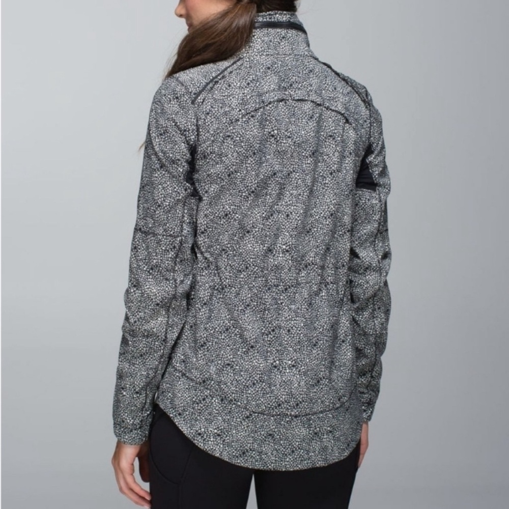 Lululemon Spring Forward Jacket - Plush Petal Black Ghost / Black - Picture 3 of 11